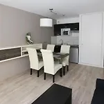 Hotell Les Criquets & Blanquefort (Gironde)