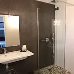 Hotel Les Criquets & 3*