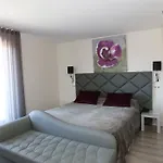 Les Criquets & 3*