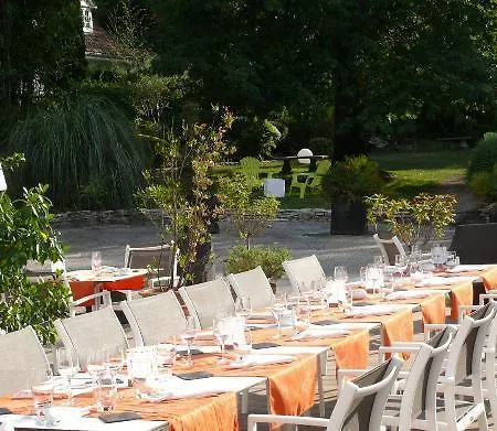 Les Criquets Restaurant 3*