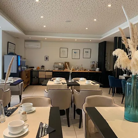 Hotel Les Criquets Restaurant 3*