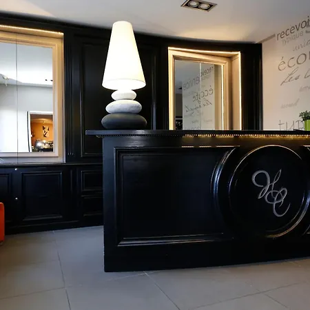 Les Criquets & Ξενοδοχείο