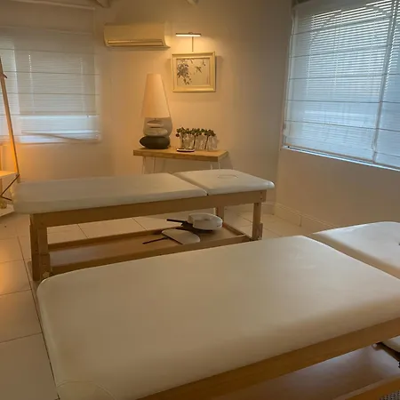 Les Criquets & Ξενοδοχείο 3*