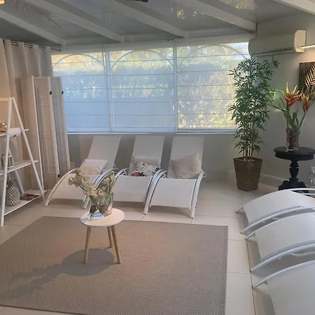 Les Criquets & Ξενοδοχείο Blanquefort (Gironde)