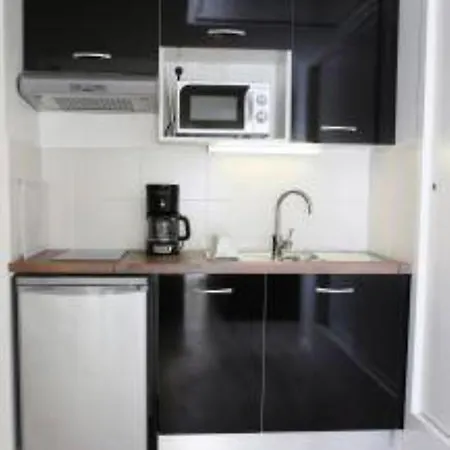 Ξενοδοχείο Les Criquets & 3*