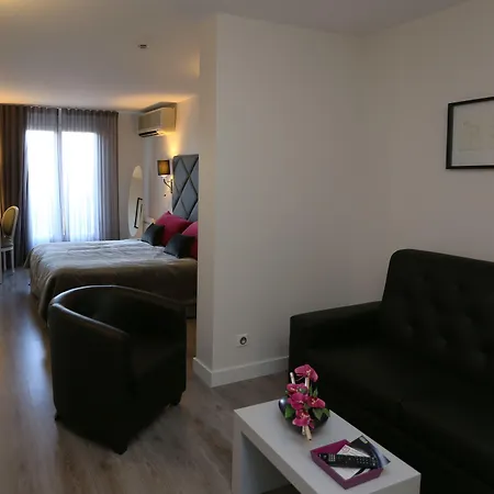 Hotel Les Criquets & Blanquefort (Gironde)