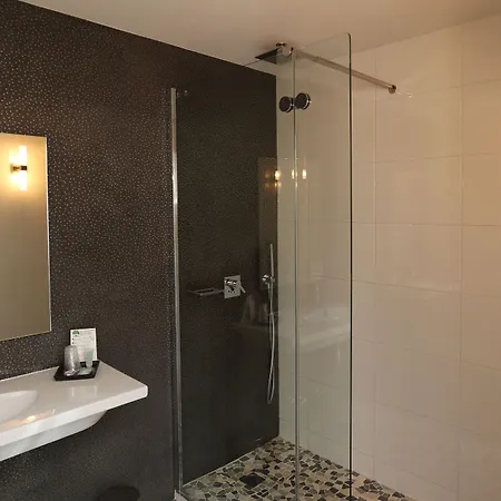 Les Criquets & Ξενοδοχείο