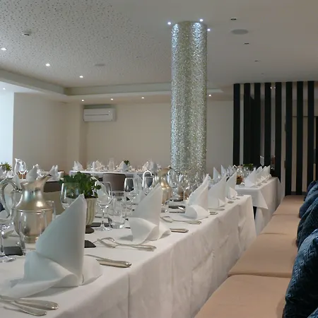 Ξενοδοχείο Les Criquets & 3*