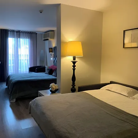 Ξενοδοχείο Les Criquets & Blanquefort (Gironde)