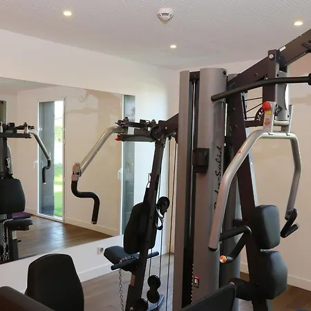 Les Criquets & فندق 3*