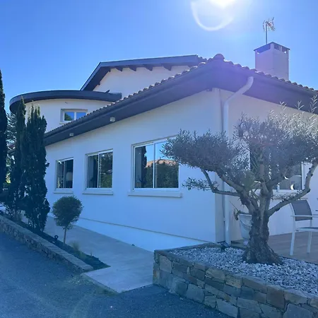 Les Criquets & Hotel Blanquefort (Gironde)