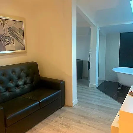 Hotel Les Criquets & 3*
