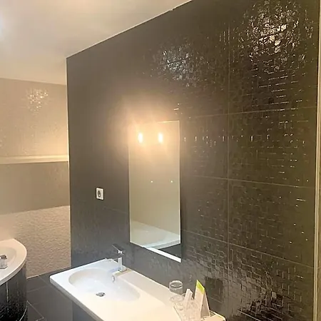 Hotel Les Criquets & Blanquefort (Gironde)