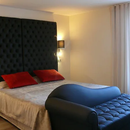 Les Criquets Restaurant 3*