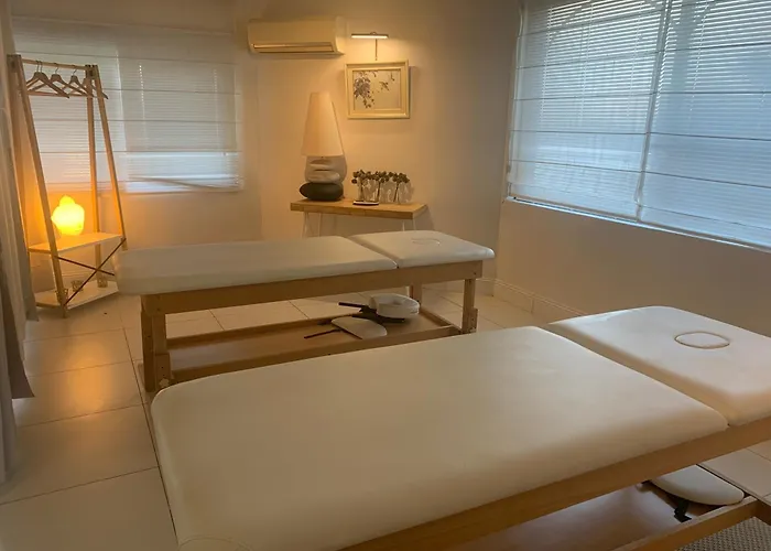 Les Criquets & فندق 3*