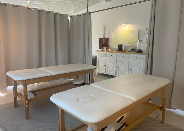 Les Criquets & بلانكفور