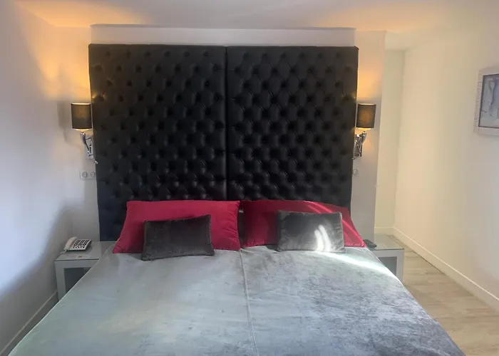 Les Criquets & فندق