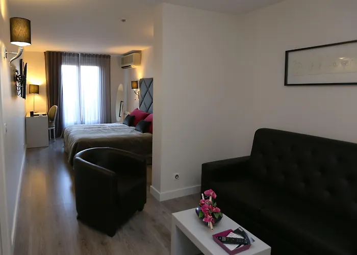 فندق Les Criquets & بلانكفور