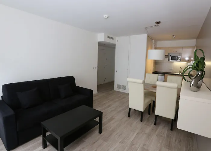 Les Criquets & فندق